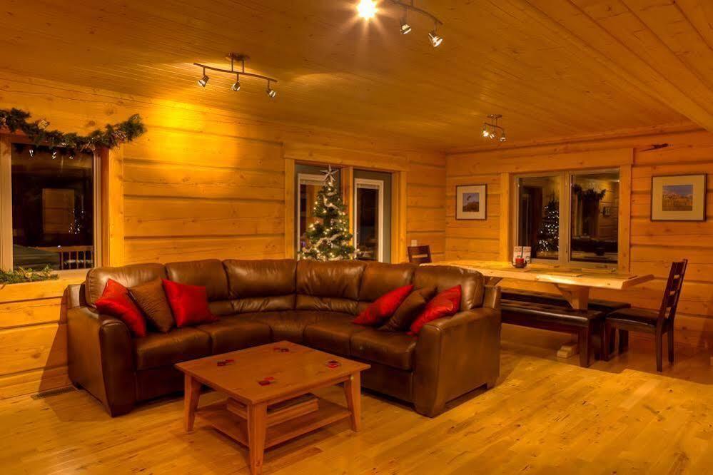 Mount 7 Lodges Golden Exteriör bild